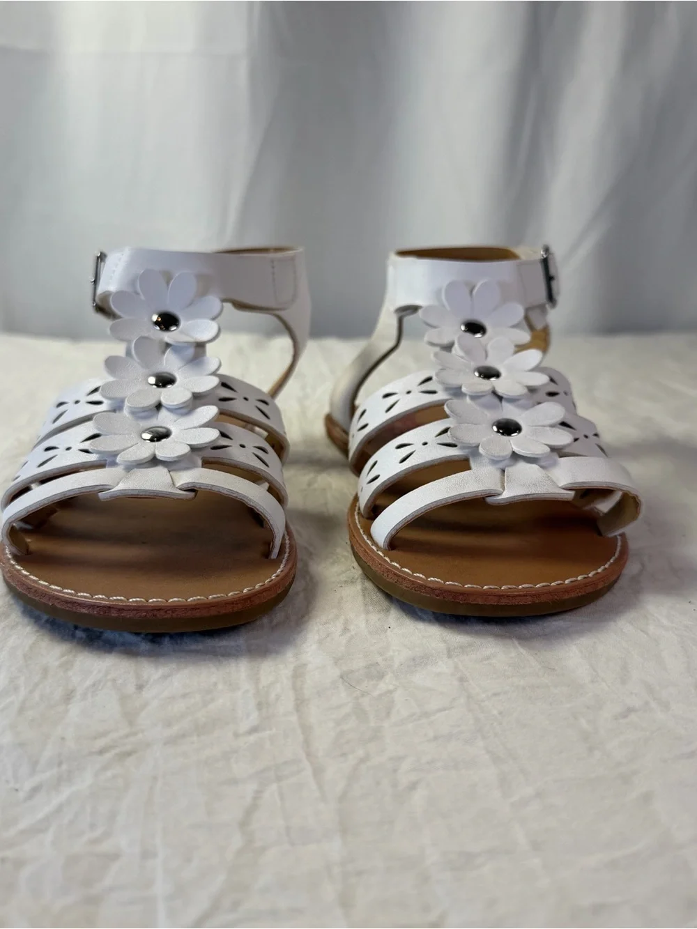 Girls sz2 White Floral Gladiator Sandals with Ankle Velcro Buckle Summer Dressy